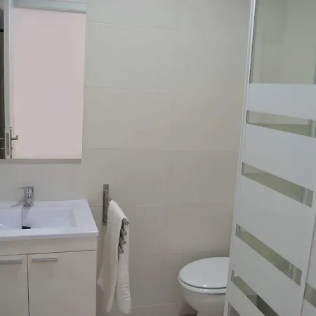 Pensión Solroom 2*
