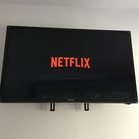 Πανσιόν Solroom (adults Only)